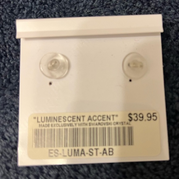 Fifth Avenue Collection “Luminescent Accent” Swarovski Crystal Earrings - Picture 4 of 4